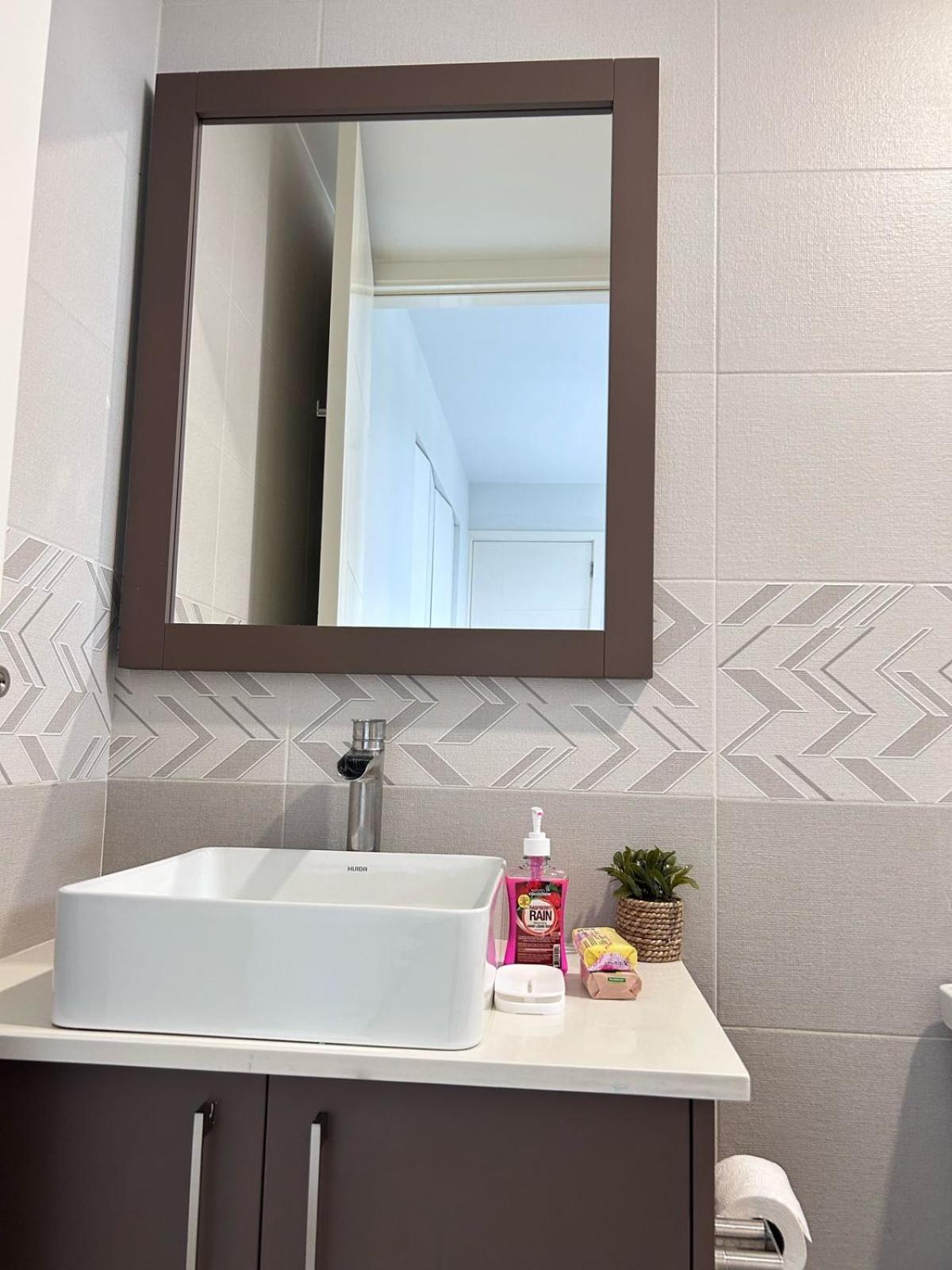 Luxury Suite Kingston City View Extérieur photo